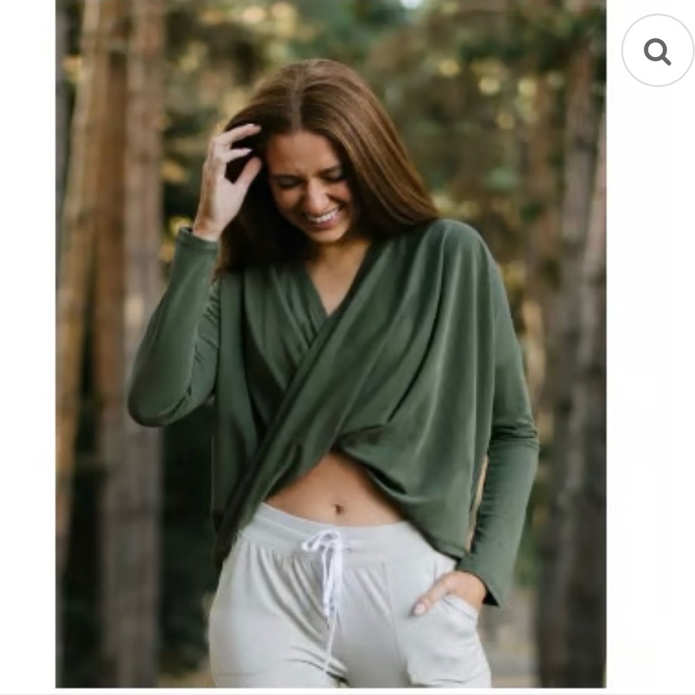 ZYIA Active Army Green Cutsie Shawl / Long Sleeve Wrap Top